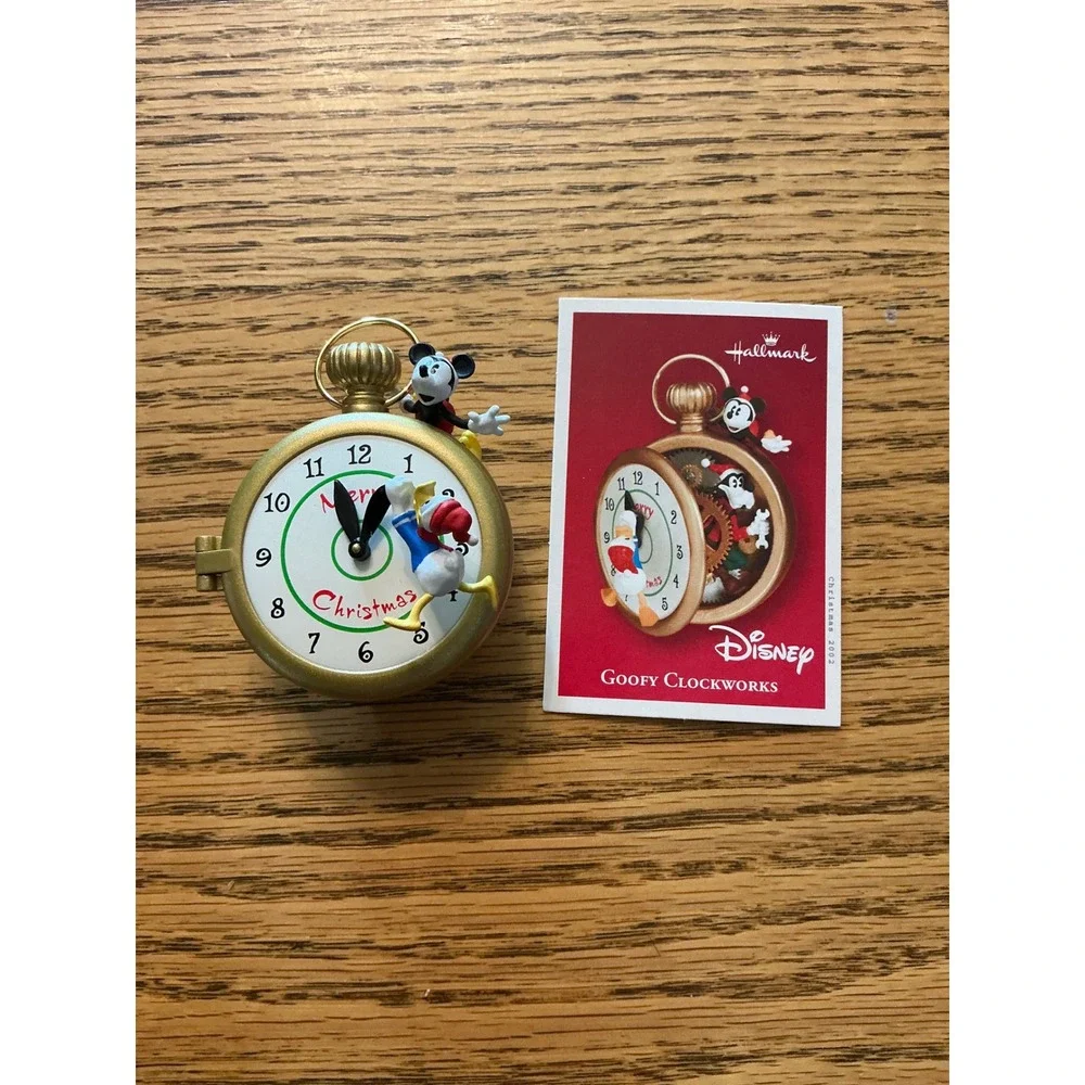Disney Hallmark Keepsake 2002 Ornaments Snuggle Time & Goofy Clockworks Lot of 2